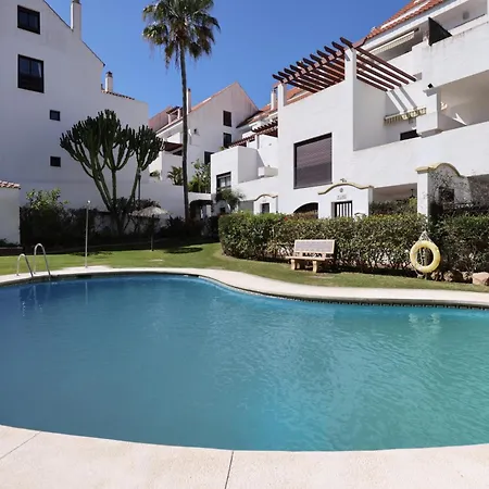 Puerto Banus La Maestranza Marbellac